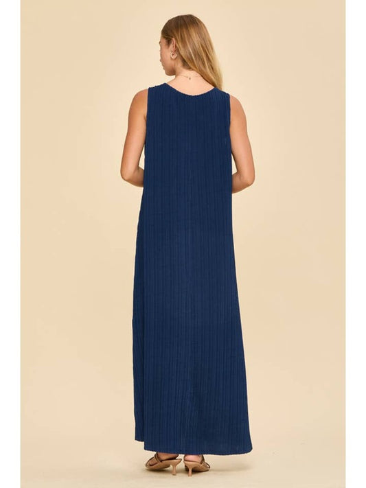 Textured V-Neck Maxi Dress – Navy | Andrée by Unit
